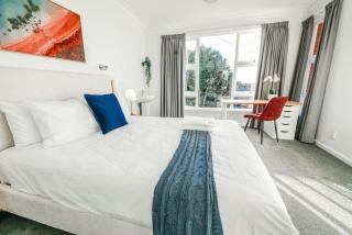 StayAU Newly Luxe 6BR Cradle Mountain with fireplace - 3