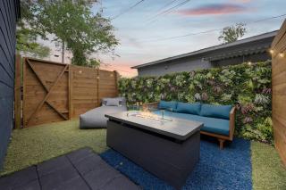 Music Themed BNB Disco Lights Fire Pit Lounge - 8