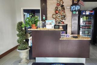 Days Inn & Suites by Wyndham Gonzales TX - 6