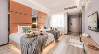 V.crown Holiday Hotel - Pingzhou - 4