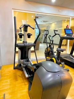 Warm & Cozy Studio Across NAIA T3 & Newport - 3