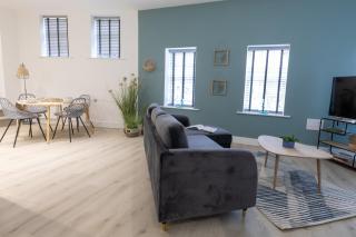 Courtyard Retreat - 4