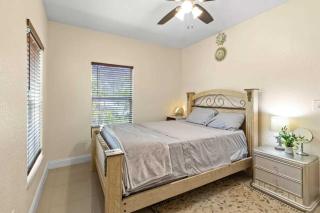 4BR Escape 10 Mins to Madeira & Clearwater Beach - 9