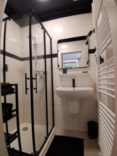 Arlove Room, Love Room privative avec jacuzzi à Arlon - 2