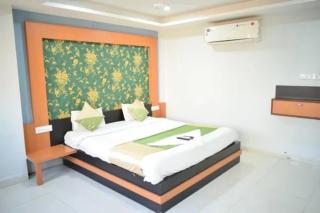 FabHotel Relax Inn - 5