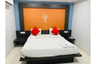 FabHotel Relax Inn - 1