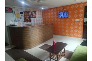 FabHotel Relax Inn - 9