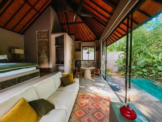 KELUK Villa Collection, Boutique Private Pool Villas, just short walk to Bingin Beach - 6