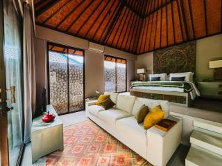 KELUK Villa Collection, Boutique Private Pool Villas, just short walk to Bingin Beach - 5