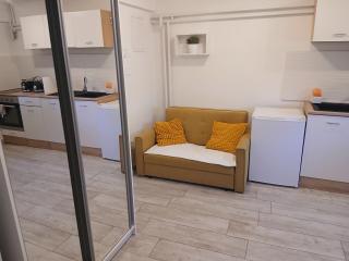 Comfy Studio - 2