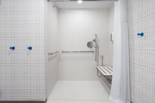 Hampton Inn Staunton - 9