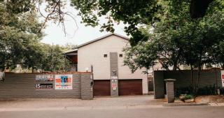 Ons Dorpshuis Guesthouse - 8