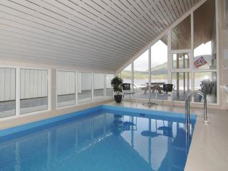 Five-Bedroom Holiday home in Jelsa 2 - 1