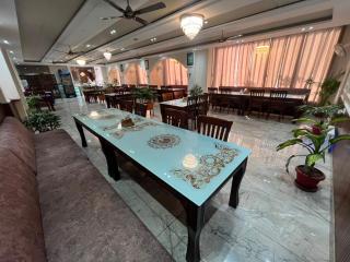 New Green Valley Hotel & Restaurant - 6