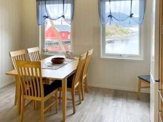 6 person holiday home in Svelgen-By Traum - 2