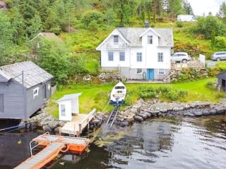 6 person holiday home in Svelgen-By Traum - 0