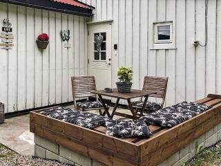 6 person holiday home in AVERØY - Stein - 8