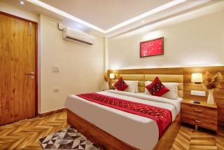 Hotet The Rosewalk Vista Free Pick up From Nizamuddin Railway Station - 8