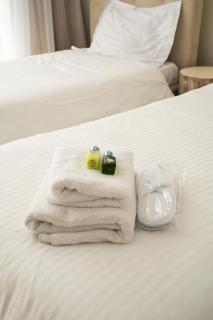 Skyline Deluxe Residence - 8