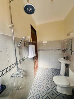 Kwetu Spaces Kampala Near Makerere & CBD - 4