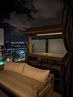 SkyLuxe Casablanca Private Jacuzzi and SkyBar - 4