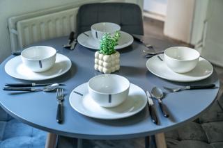 Beautiful 4 Bedroom For Families And Contractors With Free Parking, WiFi and Garden - 5
