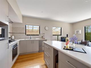 Jacaranda Lane - Sleek & Modern - Central - Margaret River - 1
