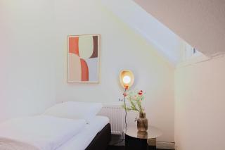 City Lakes Solo Room - 0