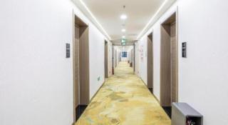 Beijing Yi Jia Hotel - 4