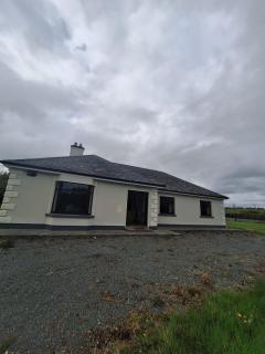 Charming 3BR Country Home Near Swinford - 8