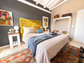 Calm Waters Guesthouse - 2