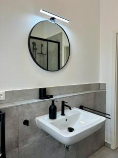 Ruhiges Hinterhaus - Szeneviertel - 2-Zimmer Apartment - 1