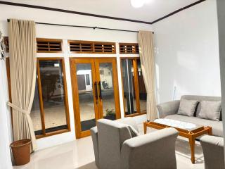 Imfira Homestay - 8