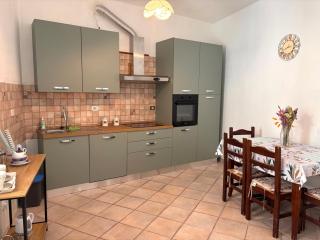 Tuscany Retreat - Free Parking, Wifi & EV Charge - 2