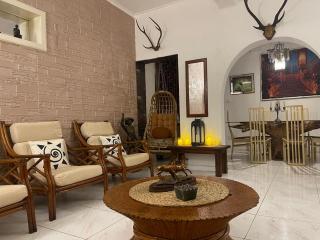 Ruvini's - 8