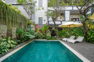 Urbanview Hotel Grand Pudjawan near Kuta Beach - 0