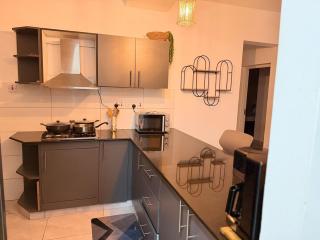 Stylish 2BR Apartment Nyali , 3Min Walk to Beach - 1
