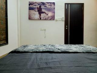 Twilight Stays ll 3BHK VILLA ll Swimming Pool ll Snooker Tab ll AC ll BBQ - 3