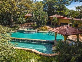 Stunning beach home with pool, gym & tennis - 9