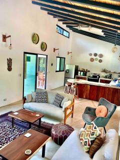 Stunning beach home with pool, gym & tennis - 2