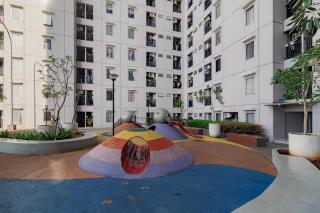 RedDoorz near Green Sedayu Mall - 8
