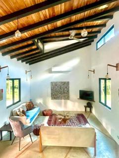 Stunning beach home with pool, gym & tennis - 5