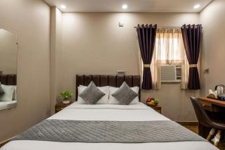 Hotel Mannat Green 2 Min Walk From Naraina Metro station - 9