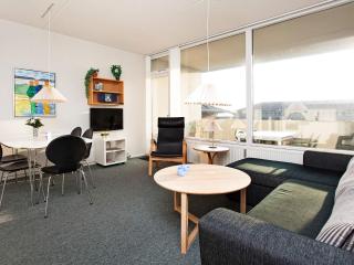 Apartment with terrace in a holiday park - 1