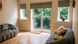 Stylish 2BR Apartment Easy Dublin Access - 2