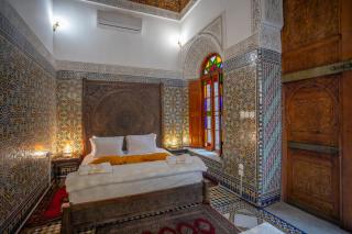 lLINE RIAD FES - 1