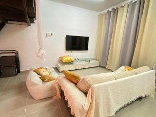 Fully furnished corner-lot homestay! - 2