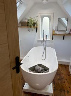 FRESH Flat in Leek, Staffordshire - 9