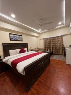 Diplomat Hotel - 6