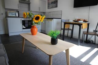 Oliver Wests Beautiful 1 Bedroom Retreat - 3